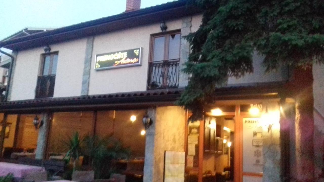 Asterix Rooms Leskovac  Buitenkant foto